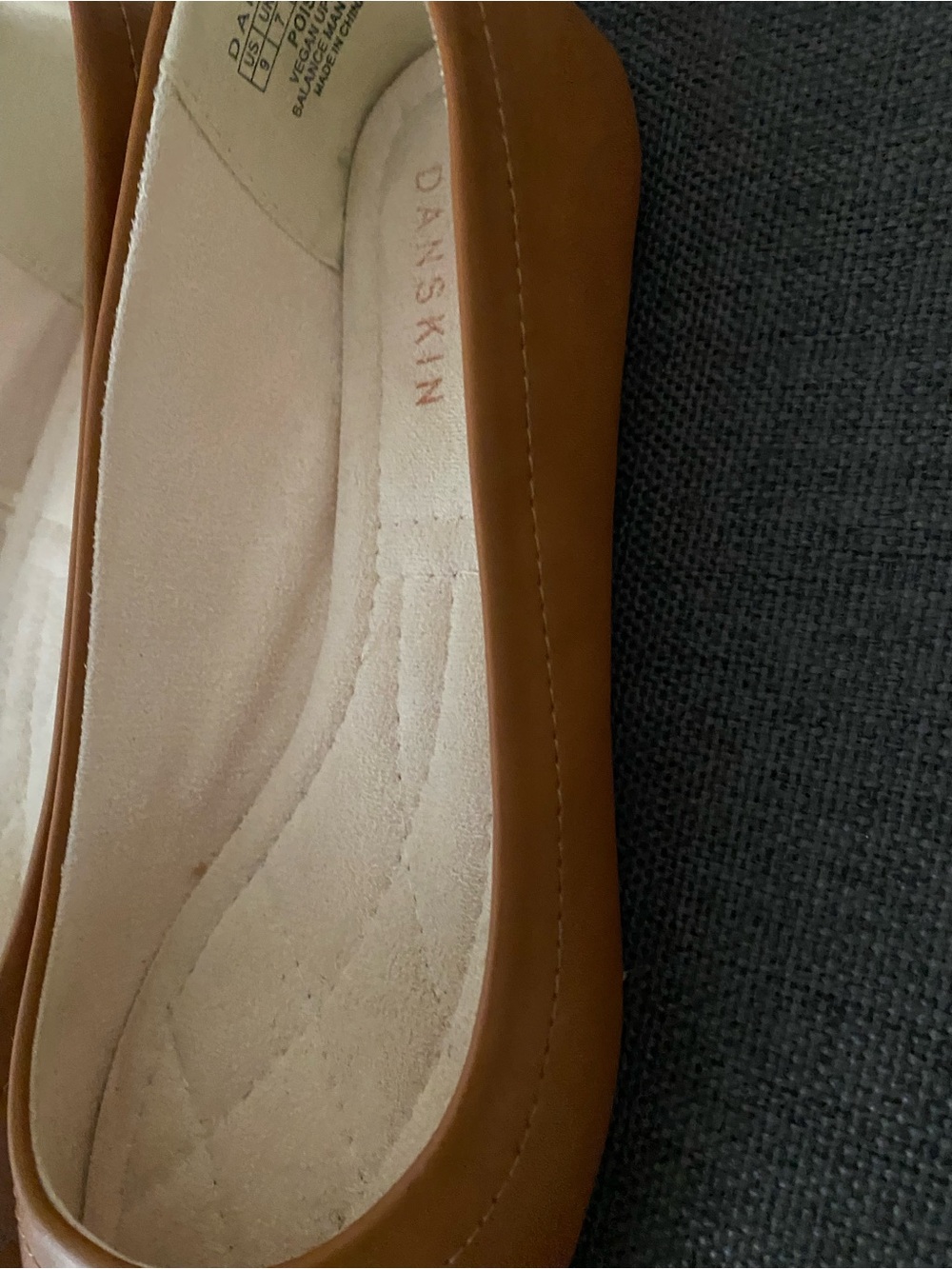Women’s Brown Danskin Flats Ballerina Slip On Shoes Size 9 - Picture 3 of 8